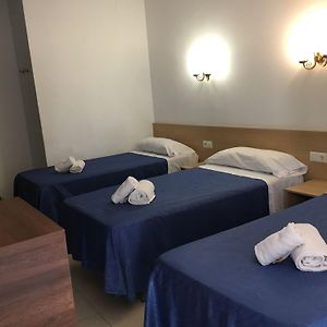 Habitación con Cama Queen